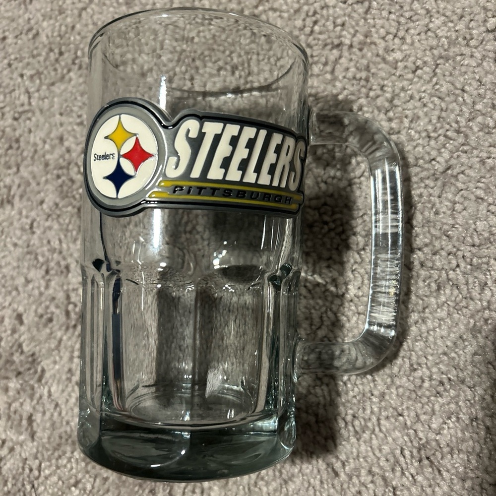 NFL Football Pittsburgh Steelers Beer Mug With 3D Helmet